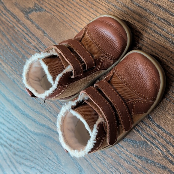UGG Kids Baby Rennon II (Infant/Toddler) - Size 4/5 - Picture 5 of 12